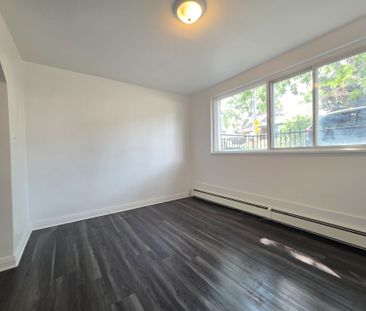 For Lease - 187 Unit 2 Bradley Avenue, Vanier and Kingsview Park, O... - Photo 3