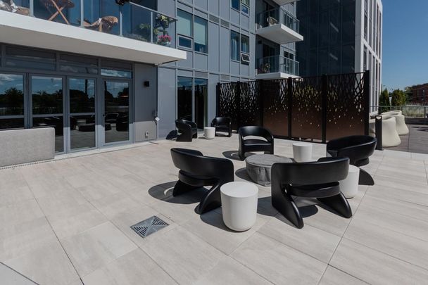 93-407 Arthur Street South - Photo 1