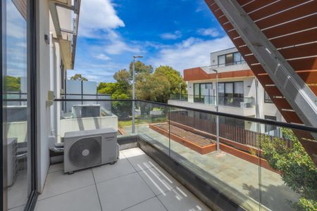 117/9 Renver Road, Clayton VIC 3168 - Apartment For Rent | Domain - Photo 2