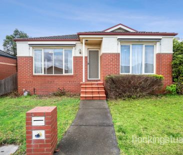 Luxurious villa in a prime location - Photo 1