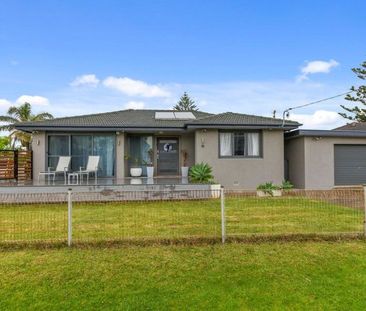 Four Bedroom Beachside Home - Photo 1