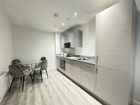 1 bedroom Flat To Rent - Photo 2