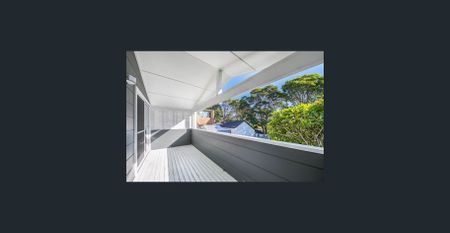 Large Freshwater Home - Photo 4