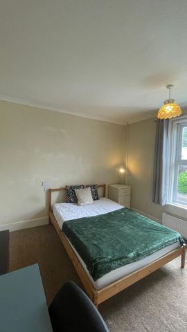 6 bedroom house of multiple occupation to rent - Photo 2
