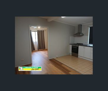 Single Bedroom Low-set in Logan Village - Available from 13.8.25 - Photo 3