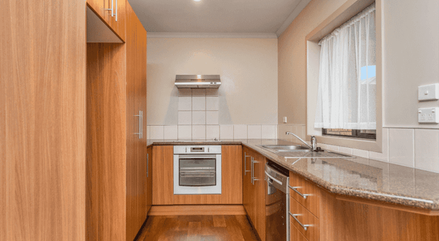 Handy To Hospital - Photo 1