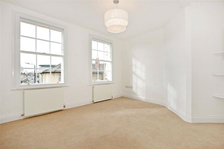 3 bedroom flat to rent - Photo 2