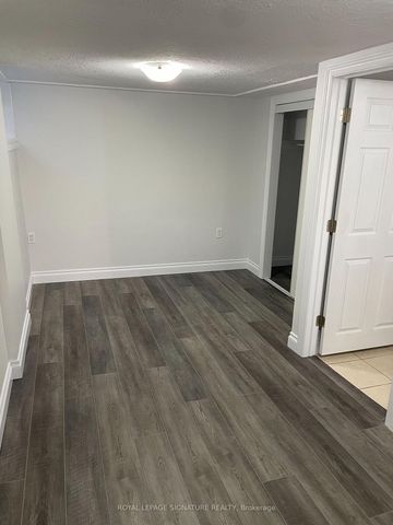 For Lease - 8 Thorncroft Crescent, Ajax, Ontario - Photo 2