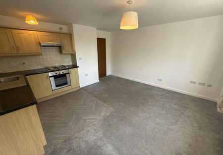 High Street, Quarry Bank, Brierley Hill - Photo 3