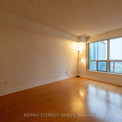 Yonge/Sheppard Bright +Spacious 1Bdrm Freshly Painted 9Ft Ceilings - Photo 4