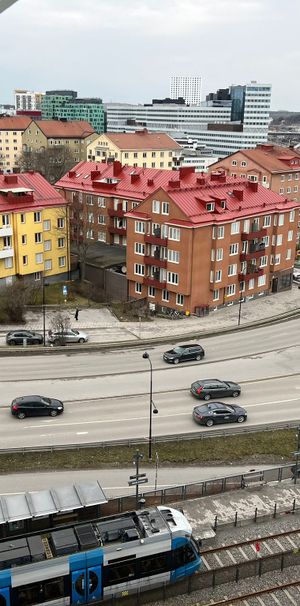 Hagalundsgatan, Solna - Photo 2