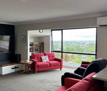 Lovely 3-Bedroom Apartment with Stunning Views in Sunnynook - Photo 5