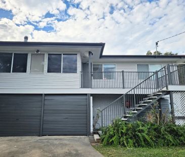 Spacious Dual-Living Rental in Prime Family-Friendly Location - Photo 2