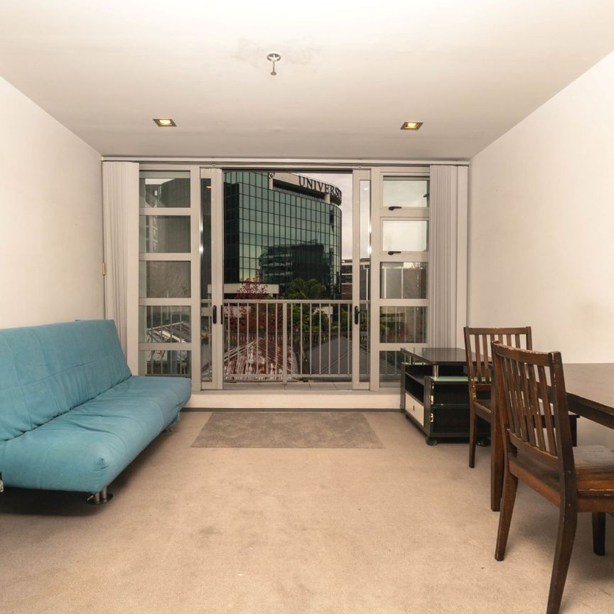 Two Bedroom City Apartment Including Cold Water - Photo 1