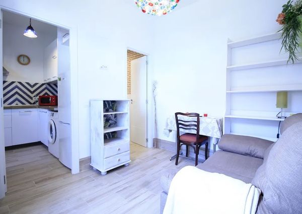 Calle de las Islas Hébridas, Madrid, Community of Madrid 28035