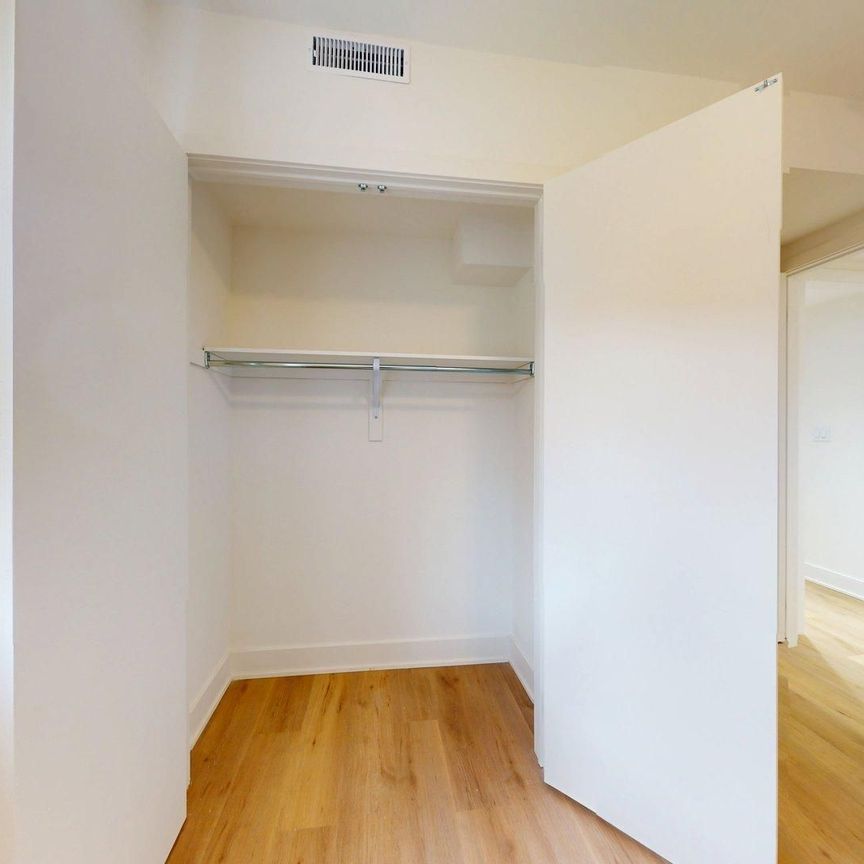 Description - Photo 1
