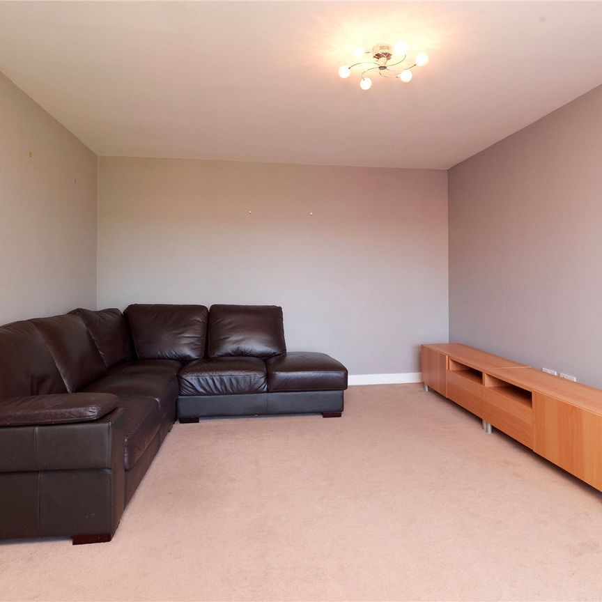 3/2, 61 Munro Place - Photo 1