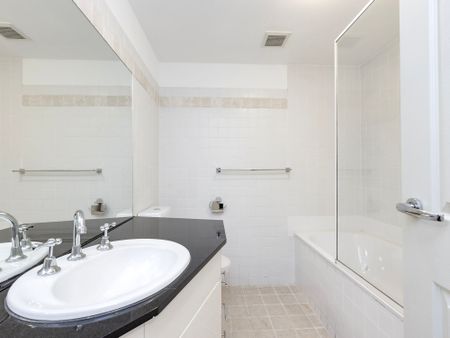 Designer townhome in a connected village setting - Photo 4