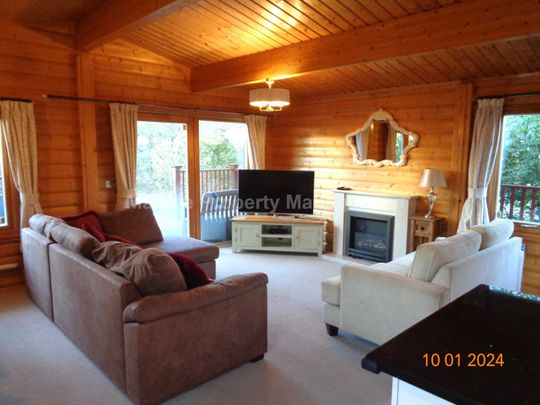 Price £1,395 pcm - Available Now - Furnished - Photo 1