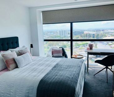 Fully Furnished Secure Studio Apartment - Photo 1