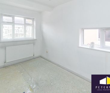 5 bedroom detached house to rent - Photo 3