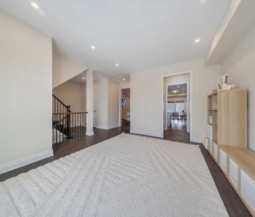 For Lease - 44 Janes Crescent, New Tecumseth, Ontario - Photo 2