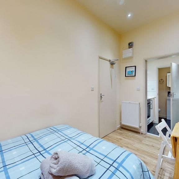 Studio to rent - Photo 1