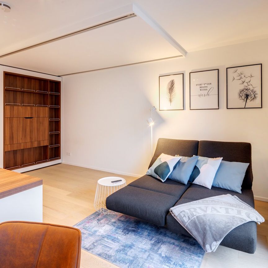 Luxuriously furnished apartment in Maxvorstadt - Photo 1