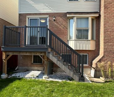 For Lease - 85 Sandyhook Square, Toronto, Ontario - Photo 2