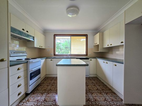 Space, Privacy & Fresh Updates- Rural Living in sort after Catherine Fields - Photo 1