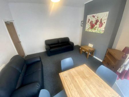 5 bedroom house to rent - Photo 3