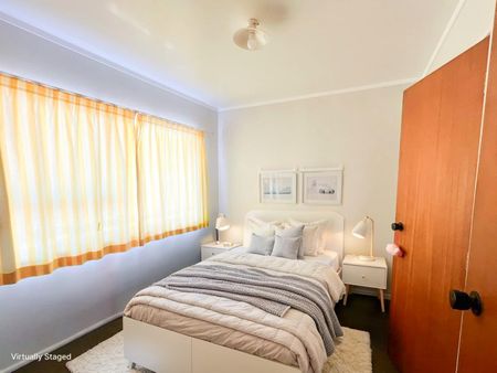 Two Bedroom in Half Moon Bay - Photo 2