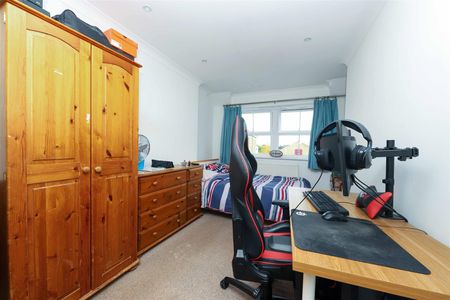 2 bedroom apartment - Photo 4