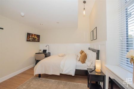 1 bedroom in a house share to rent - Photo 3