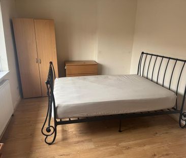 1 bedroom in a house share to rent - Photo 6