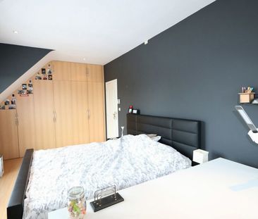 Villa met zwemvijver, grote tuin en dubbele garage te huur! - Photo 5