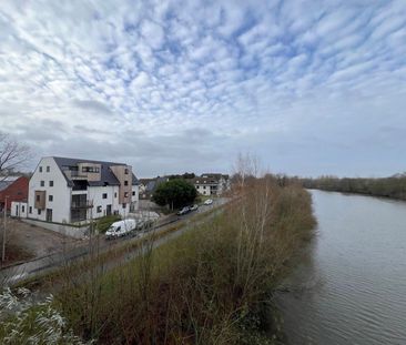 Instapklaar appartement met 2 slpks en zicht op het kanaal - Photo 4