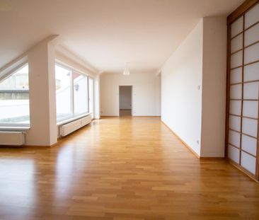 TOP Dachterrassenwohnung mit tollem Ausblick in bester Wohngegend! - Photo 2