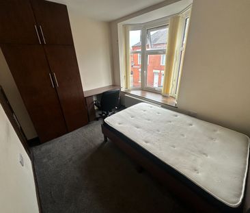 Room in a Shared House, Mountcastle Road, LE3 - Photo 4