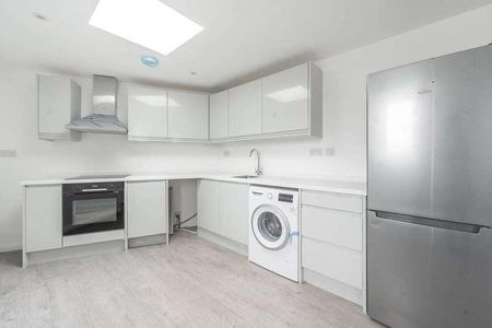 Bridge Street, Pinner, HA5 - Photo 2