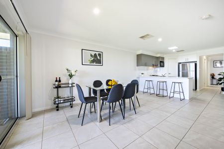 Modern Three Bedroom Duplex Close to Delroy shops - Photo 2