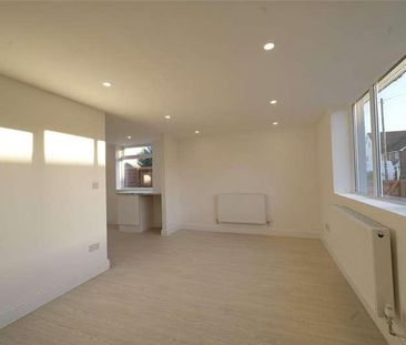 Aspal Park, Beck Row, Bury St. Edmunds, Suffolk, IP28 - Photo 2