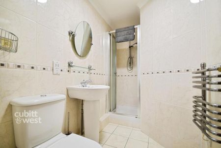 2 bedroom flat to rent - Photo 5