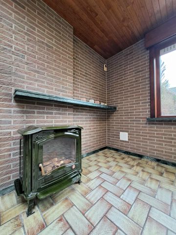 Ruime woning te huur in Hulste met 3 slaapkamers en garage - Photo 2