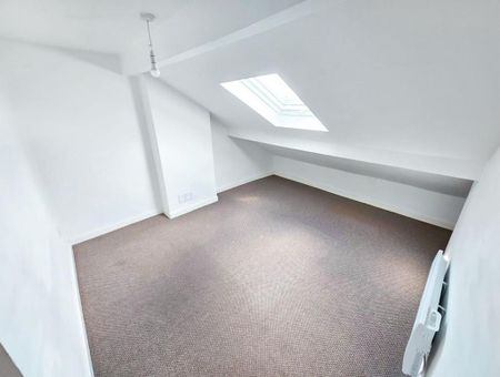 3 bedroom flat to rent - Photo 5