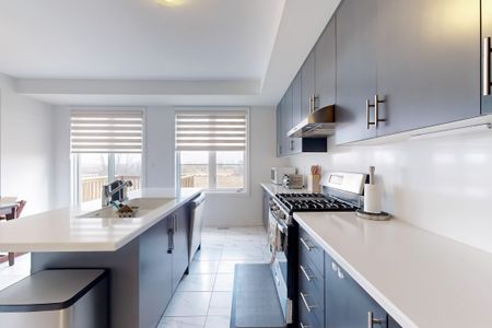 For Lease - 9 Bretlon Street, Brampton, Ontario - Photo 2