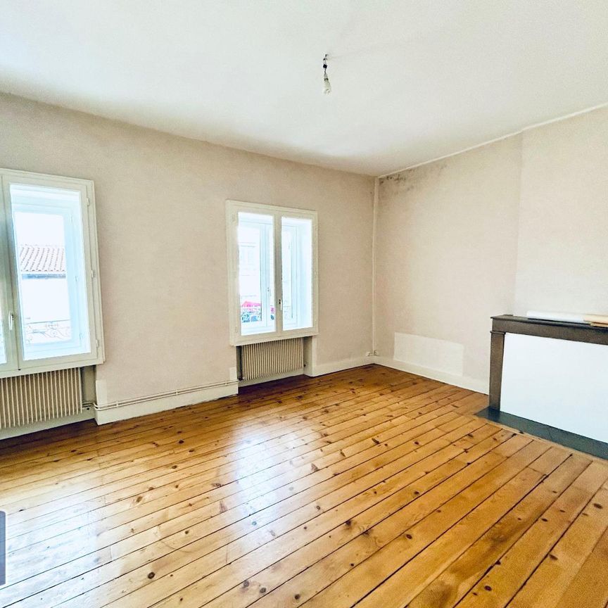 Location Appartement 3 pièces 77m² BOURG EN BRESSE 01000 - Photo 1