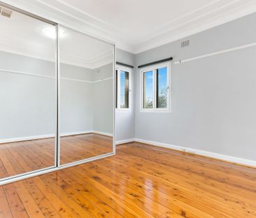 Superb Beachside Apartment - Photo 5