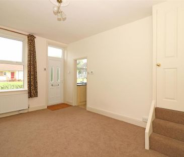 2 bedroom house to rent - Photo 1