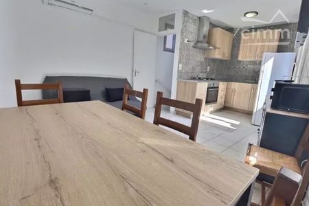 Appartement plein centre à 300m de la plage - Photo 3